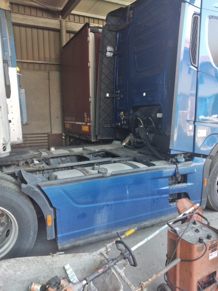 FORD F-MAX - Tractor: foto 3 FORD F-MAX - Tractor: foto 3