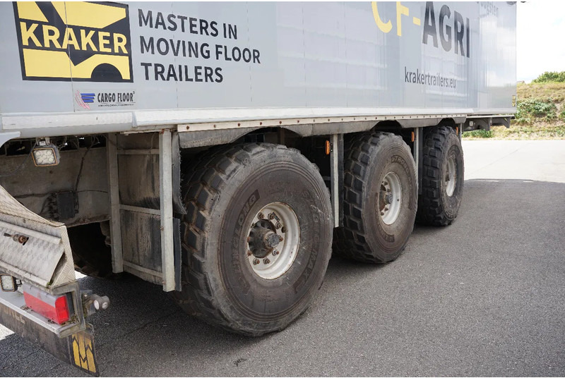 Kraker CF Agri Truck and Tractor 2 steering axle - Semi-reboque piso móvel: foto 4 Kraker CF Agri Truck and Tractor 2 steering axle - Semi-reboque piso móvel: foto 4