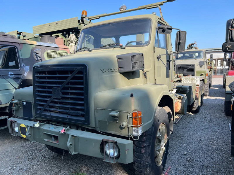 Volvo N 10 6X4 - HOOK CONTAINER (3x stock) - Camião: foto 4 Volvo N 10 6X4 - HOOK CONTAINER (3x stock) - Camião: foto 4