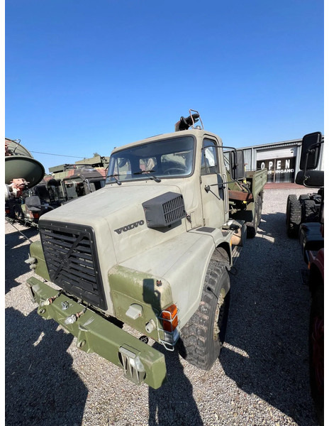 Volvo N 10 6X6 - FASSI 8TM CRANE (4x in stock) - Camião, Camião grua: foto 3 Volvo N 10 6X6 - FASSI 8TM CRANE (4x in stock) - Camião, Camião grua: foto 3