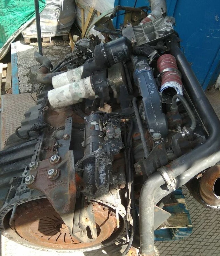 Renault Magnum E-TECH Renault MAGNUM - Motor para Camião: foto 3 Renault Magnum E-TECH Renault MAGNUM - Motor para Camião: foto 3