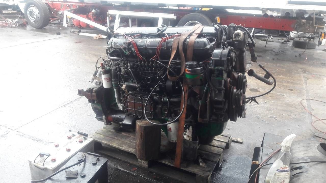 IVECO 8210.42L IVECO Magirus 420 - Motor para Camião: foto 3 IVECO 8210.42L IVECO Magirus 420 - Motor para Camião: foto 3