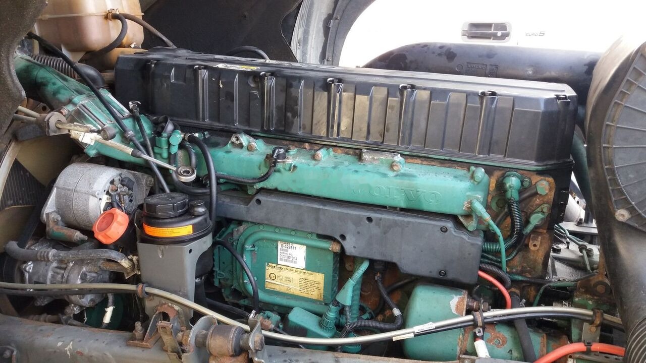 Volvo D12D 460 Volvo FH 12 - Motor para Camião: foto 1 Volvo D12D 460 Volvo FH 12 - Motor para Camião: foto 1
