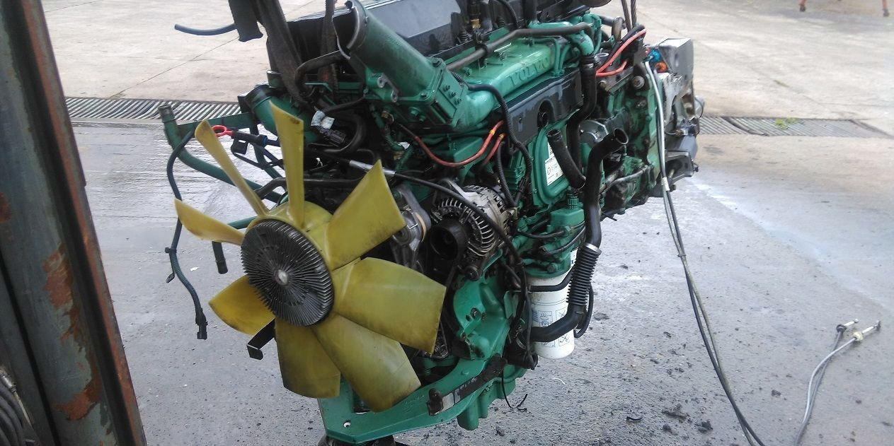 Volvo D9A 260 300 340 Volvo FM - Motor para Camião: foto 2 Volvo D9A 260 300 340 Volvo FM - Motor para Camião: foto 2