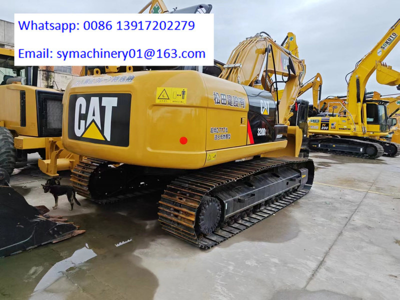 Caterpillar 320D2 - Escavadora de rastos: foto 2 Caterpillar 320D2 - Escavadora de rastos: foto 2