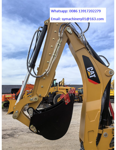 Retroescavadeira novo Caterpillar 420F2: foto 10