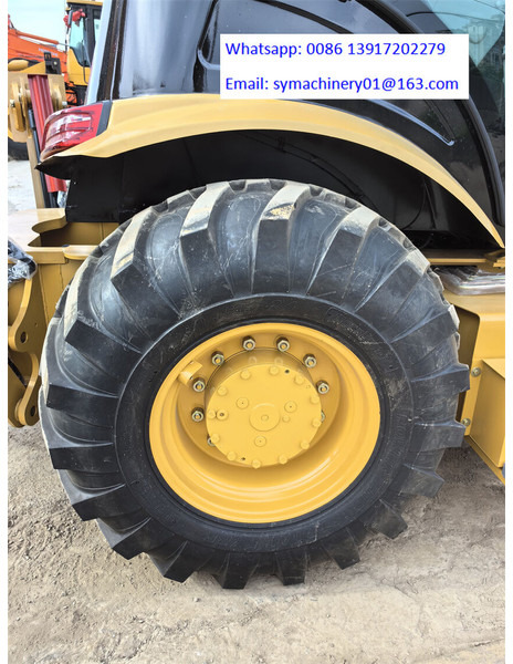 Retroescavadeira novo Caterpillar 420F2: foto 11