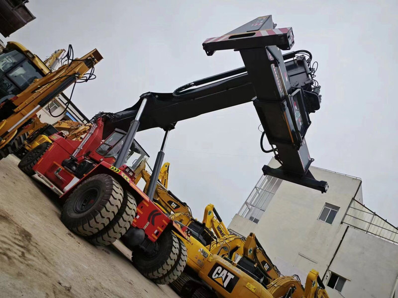 Reachstacker porta contentores Kalmar DRF450: foto 10