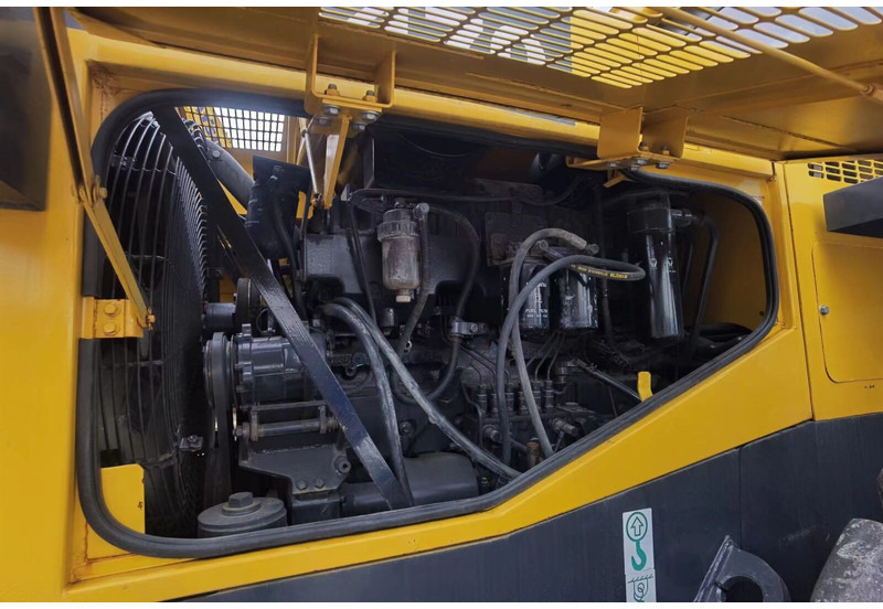 Komatsu WA470 - Pá carregadora de rodas: foto 2 Komatsu WA470 - Pá carregadora de rodas: foto 2