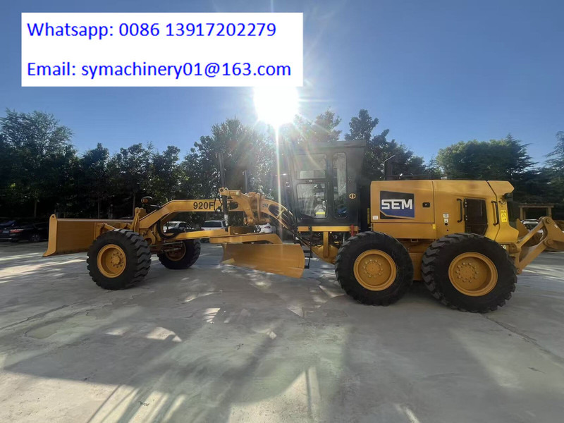 SEM 920F - Motoniveladora: foto 3 SEM 920F - Motoniveladora: foto 3