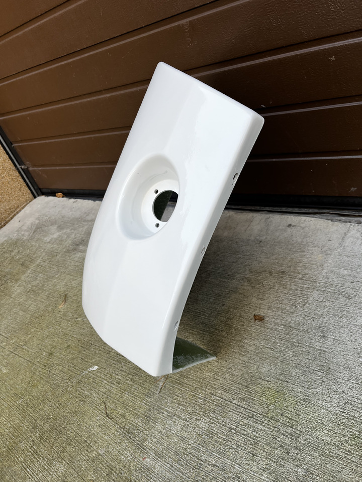 Zderzak tylny VOLVO 9500 9700 9900 VOLVO 9500 9700 9900 - Para-choque para Autocarro: foto 5 Zderzak tylny VOLVO 9500 9700 9900 VOLVO 9500 9700 9900 - Para-choque para Autocarro: foto 5