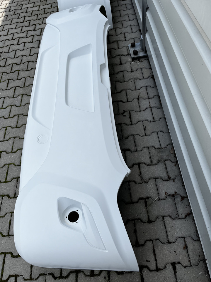 Zderzak tylny do AUTOBUSU VDL EURO 5 VDL FUTURA euro 5 - Para-choque para Autocarro: foto 1 Zderzak tylny do AUTOBUSU VDL EURO 5 VDL FUTURA euro 5 - Para-choque para Autocarro: foto 1