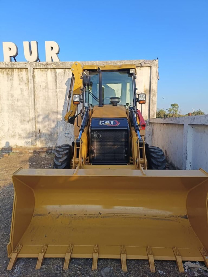 New Caterpillar 424 backhoe loader - Retroescavadeira: foto 1 New Caterpillar 424 backhoe loader - Retroescavadeira: foto 1