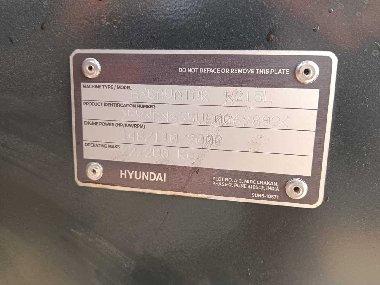 New Hyundai R215L tracked excavator - Escavadora de rastos: foto 3 New Hyundai R215L tracked excavator - Escavadora de rastos: foto 3