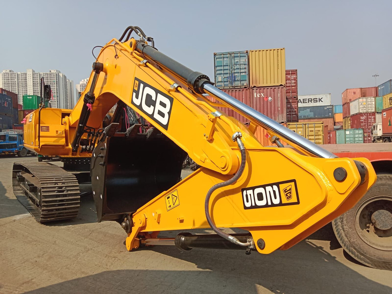 New JCB JS 200 tracked excavator - Escavadora de rastos: foto 2 New JCB JS 200 tracked excavator - Escavadora de rastos: foto 2