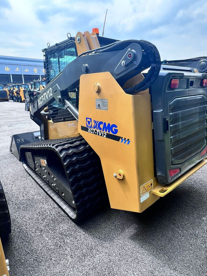 New XCMG XC7-SR08 compact track loader - Mini pá carregadora de rastos: foto 1 New XCMG XC7-SR08 compact track loader - Mini pá carregadora de rastos: foto 1