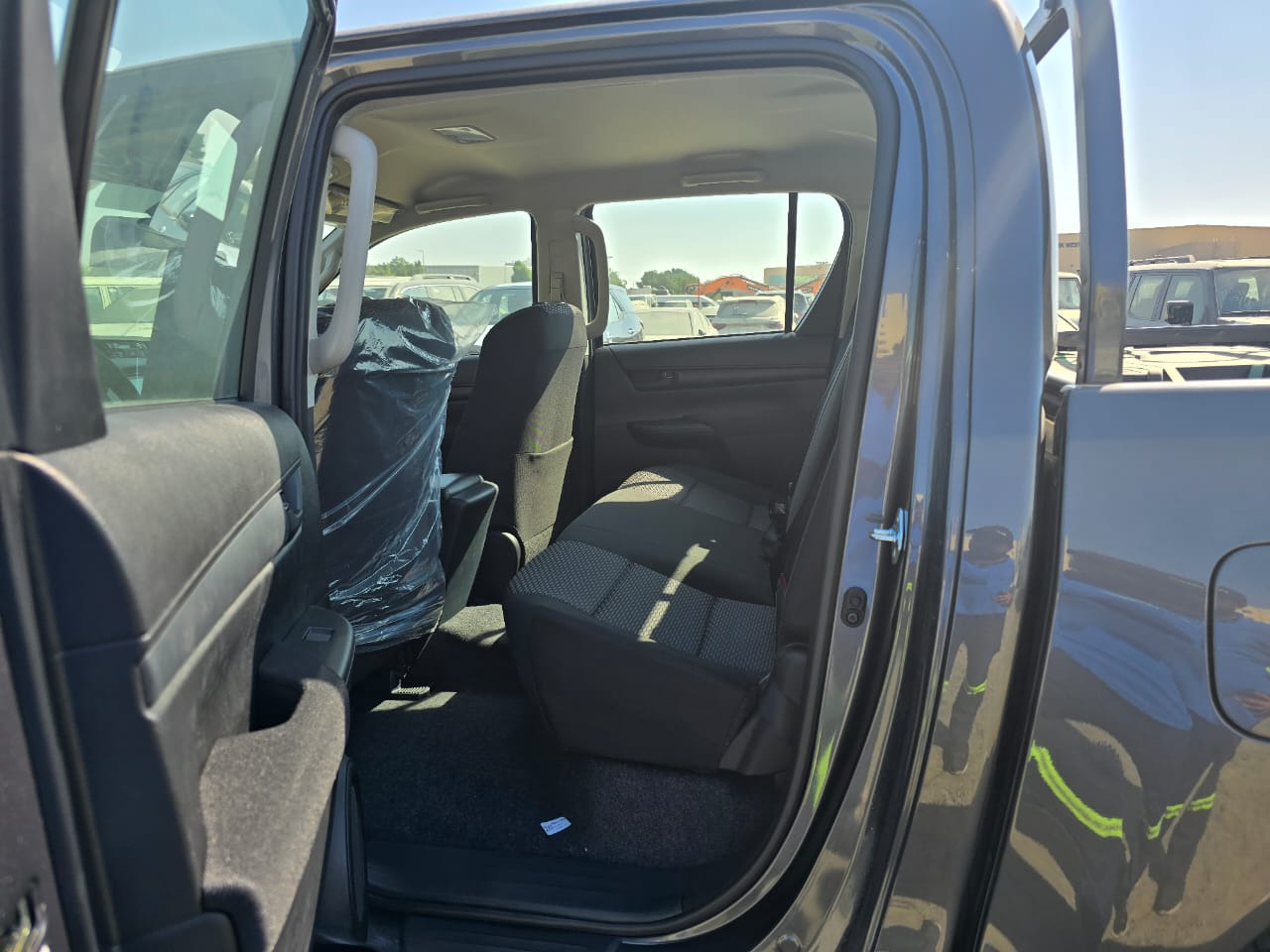 TOYOTA HILUX ACTIVE DOUBLE CAB - Pick-up, Carrinha cabine dupla: foto 3 TOYOTA HILUX ACTIVE DOUBLE CAB - Pick-up, Carrinha cabine dupla: foto 3