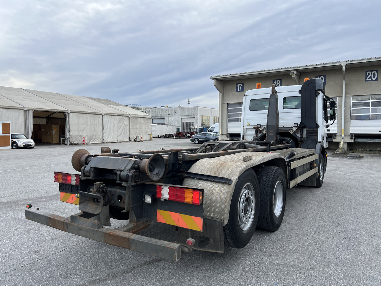 MERCEDES-BENZ Actros 25 41 | Retarder | Kupplung | Differenzial | Liftachse - Camião polibenne: foto 4 MERCEDES-BENZ Actros 25 41 | Retarder | Kupplung | Differenzial | Liftachse - Camião polibenne: foto 4