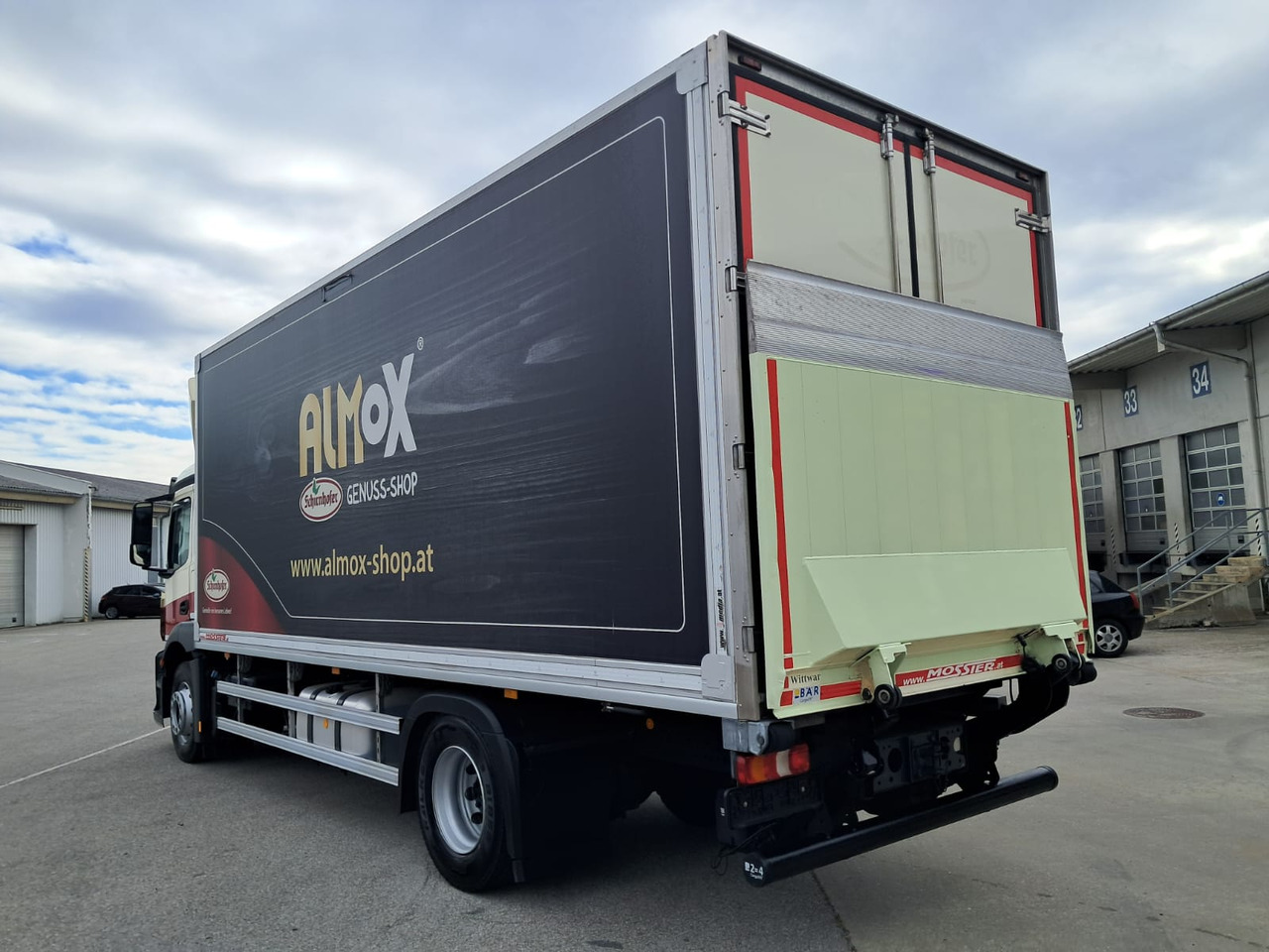 MERCEDES-BENZ Antos 1833 Kühlkoffer LBW | Standheizung | Euro 6 - Camião frigorífico: foto 5 MERCEDES-BENZ Antos 1833 Kühlkoffer LBW | Standheizung | Euro 6 - Camião frigorífico: foto 5