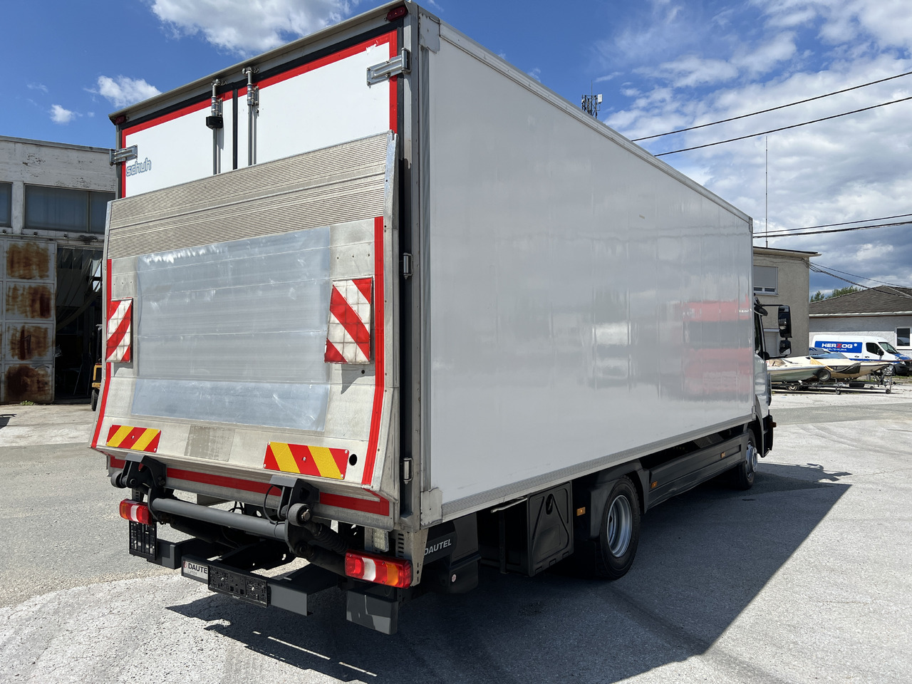 MERCEDES-BENZ Mercedes-Benz Atego 1221 Kühlkoffer mit LBW | EZ 2016 | | Klima | Tempomat | Diff. Hinterachse - Camião frigorífico: foto 5 MERCEDES-BENZ Mercedes-Benz Atego 1221 Kühlkoffer mit LBW | EZ 2016 | | Klima | Tempomat | Diff. Hinterachse - Camião frigorífico: foto 5