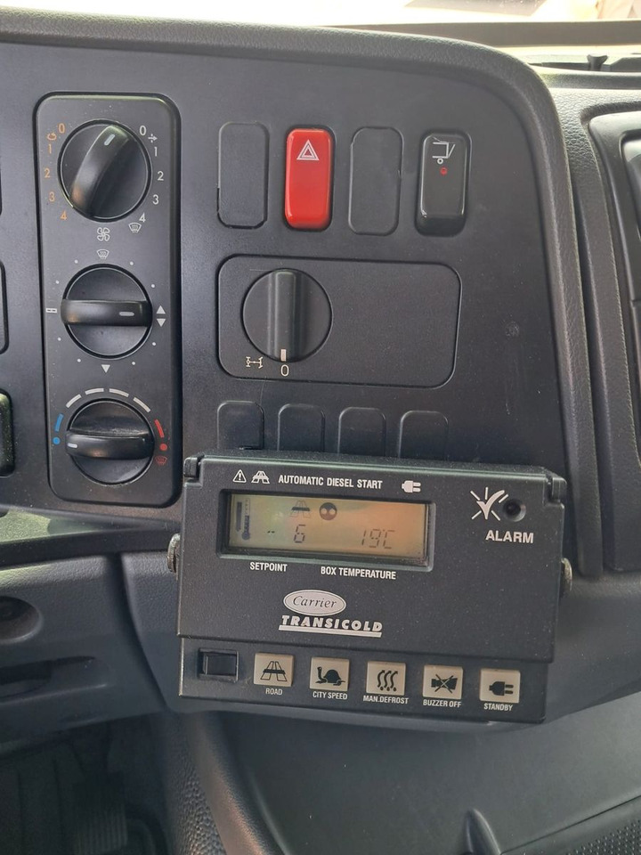 Camião frigorífico Mercedes-Benz Atego 824 Kühlkoffer | LBW | Klima | Diff: foto 14