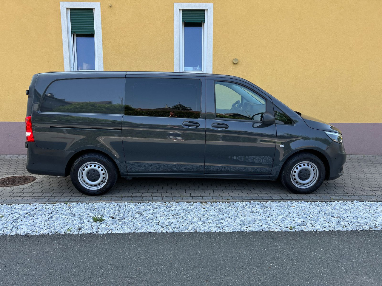Mercedes-Benz Vito 114 lang | Klima | Schiebetür | Tempomat - Carrinha cabine dupla: foto 3 Mercedes-Benz Vito 114 lang | Klima | Schiebetür | Tempomat - Carrinha cabine dupla: foto 3