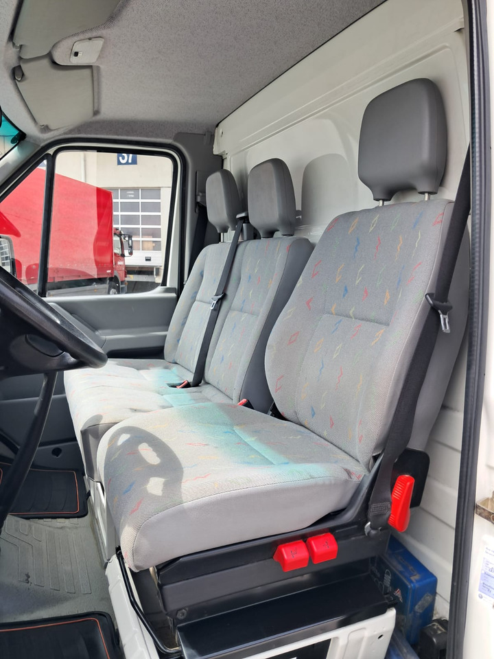 Carrinha de contentor VOLKSWAGEN LT 46-35 2.5 TDI: foto 16