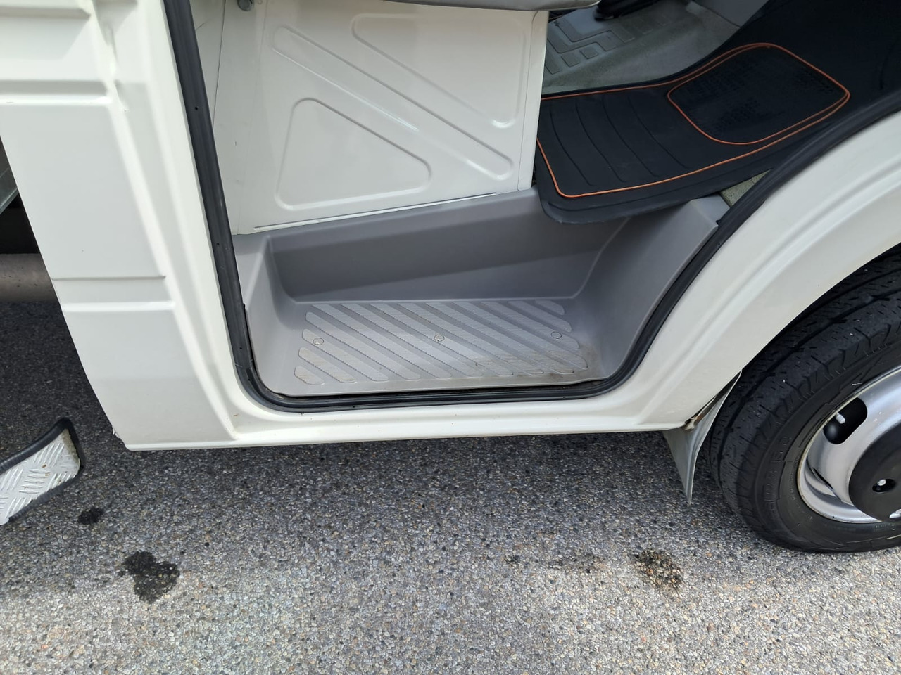 Carrinha de contentor VOLKSWAGEN LT 46-35 2.5 TDI: foto 23