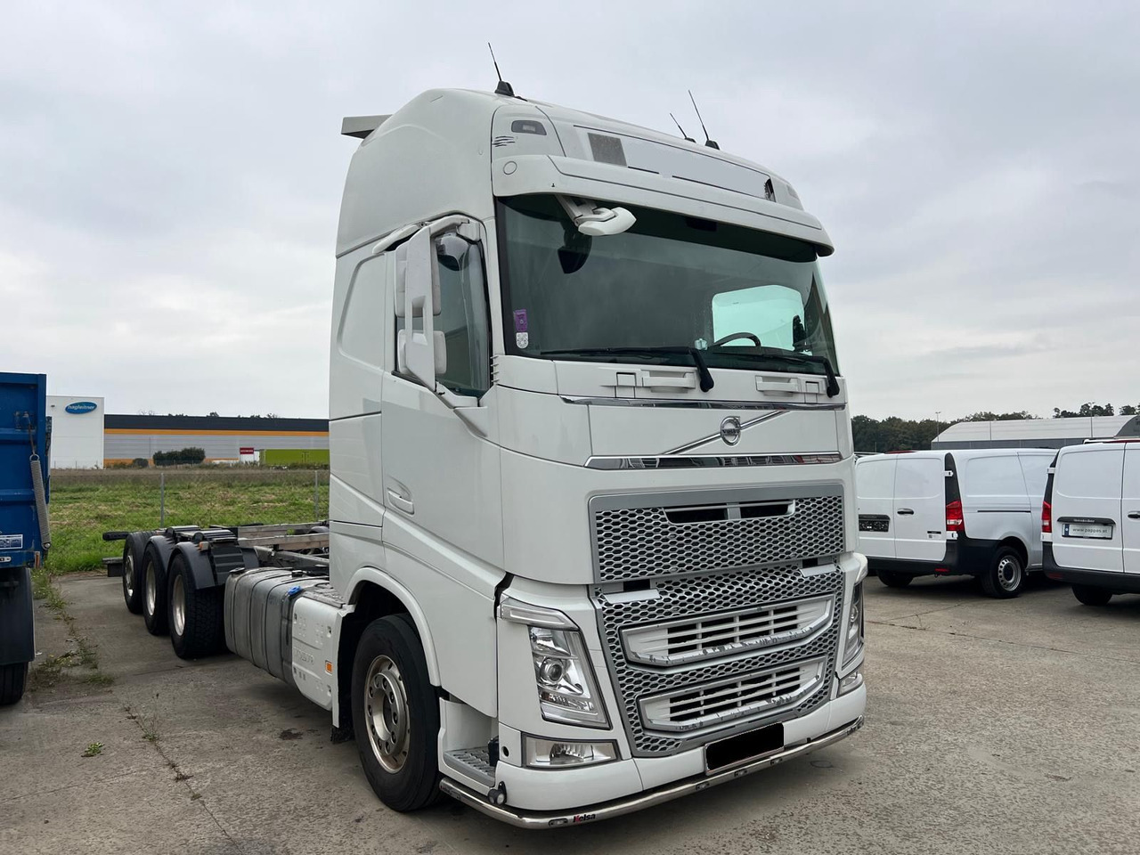 VOLVO FH 540 8x4 Fahrgestell - Camião chassi: foto 2 VOLVO FH 540 8x4 Fahrgestell - Camião chassi: foto 2