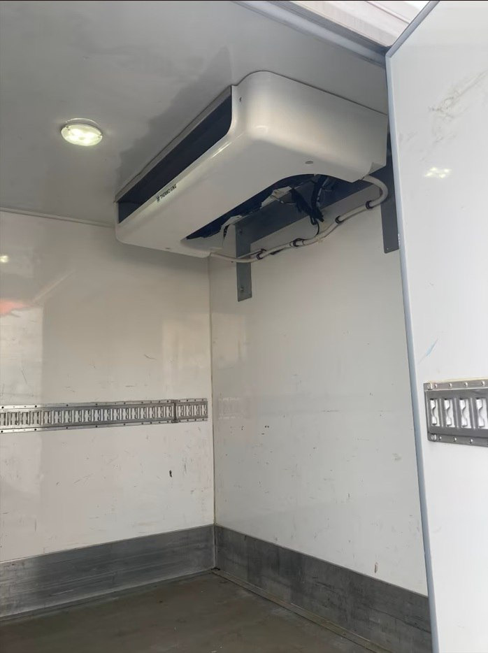 Carrinha frigorífica para transporte de alimentos Mercedes-Benz Sprinter AWD 316: foto 7