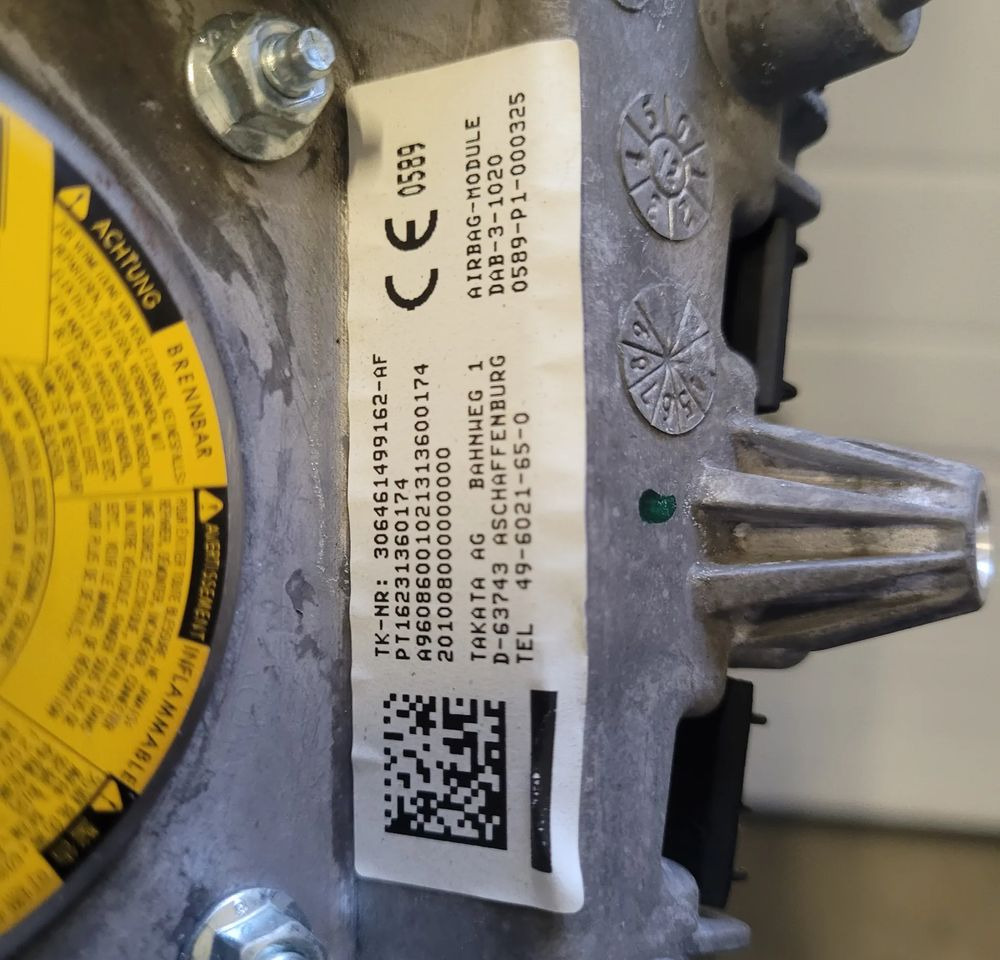 AIR BAG PODUSZKA MERCEDES ACTROS MP4 - Volante de direção para Camião: foto 3 AIR BAG PODUSZKA MERCEDES ACTROS MP4 - Volante de direção para Camião: foto 3