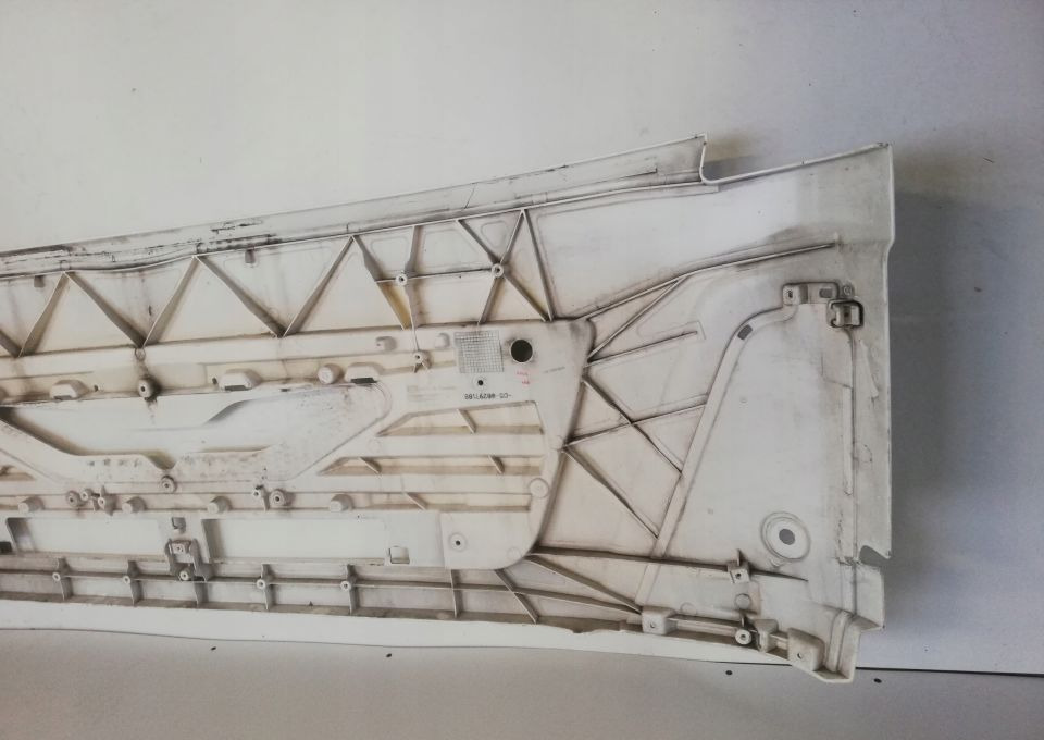 ATRAPA MASKA MAN TGL E6 ORYGINAL 81.611106104 - Capô para Camião: foto 5 ATRAPA MASKA MAN TGL E6 ORYGINAL 81.611106104 - Capô para Camião: foto 5