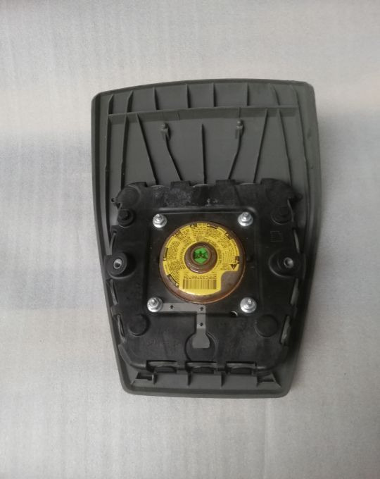 Air bag VOLVO FH4 - Volante de direção para Camião: foto 2 Air bag VOLVO FH4 - Volante de direção para Camião: foto 2