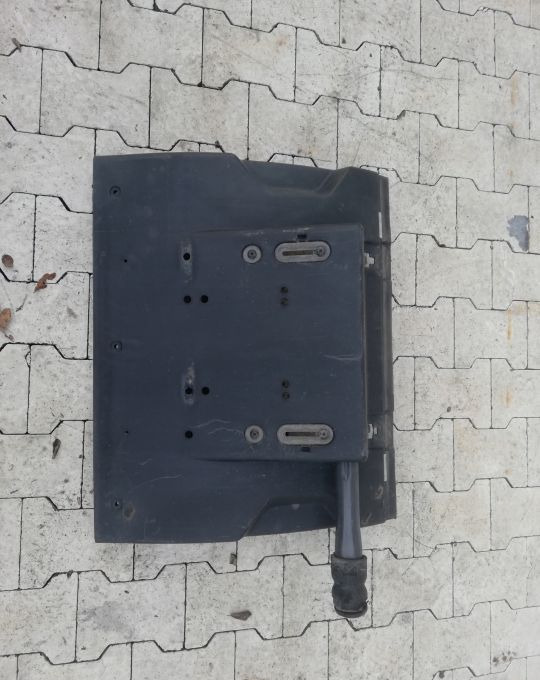 BŁOTNIK VOLVO FH4 ORYGINAŁ - Para-lama para Camião: foto 1 BŁOTNIK VOLVO FH4 ORYGINAŁ - Para-lama para Camião: foto 1