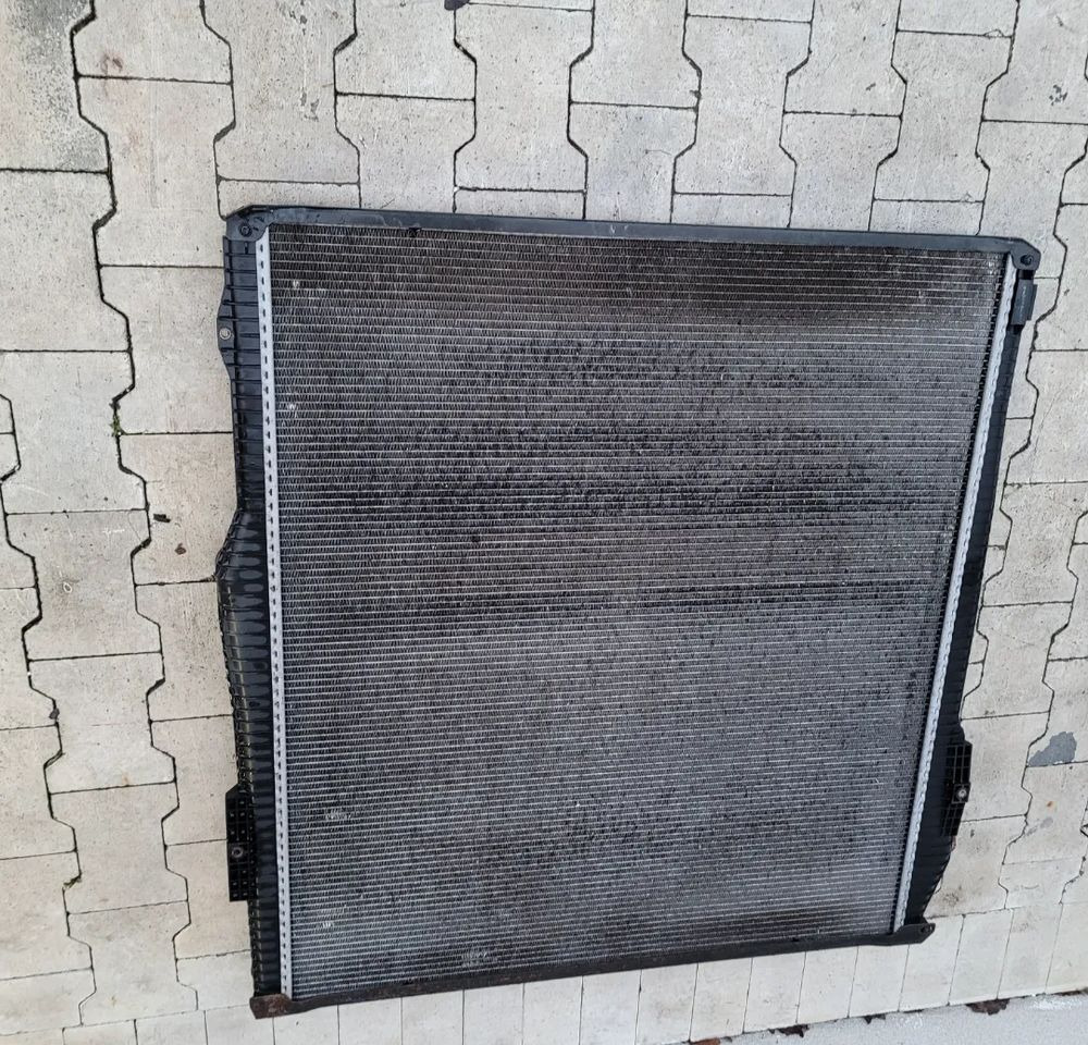 CHŁODNICA WODY SCANIA R 1781365 SZCZELNE ORYGINAŁ - Radiador para Camião: foto 2 CHŁODNICA WODY SCANIA R 1781365 SZCZELNE ORYGINAŁ - Radiador para Camião: foto 2