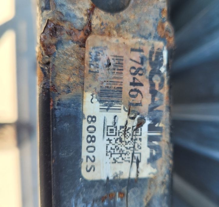 CHLODNICA WODY SCANIA R 1784616 ORYGINAŁ SZCZELNA - Radiador para Camião: foto 2 CHLODNICA WODY SCANIA R 1784616 ORYGINAŁ SZCZELNA - Radiador para Camião: foto 2