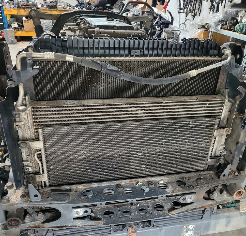 CHŁODNICE MERCEDES ACTROS MP4 KOMPLET - Sistema de arrefecimento para Camião: foto 1 CHŁODNICE MERCEDES ACTROS MP4 KOMPLET - Sistema de arrefecimento para Camião: foto 1