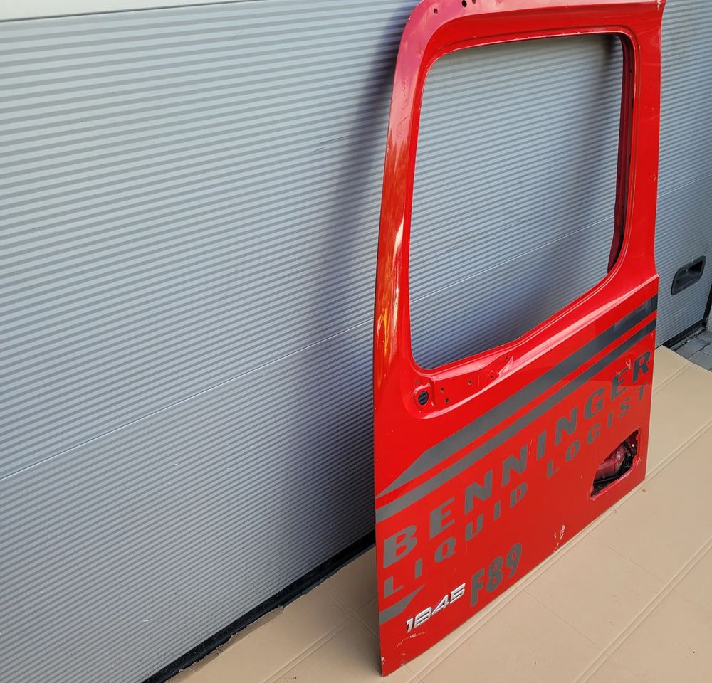 DRZWI LEWE MERCEDES ACTROS MP4 ORYGINAŁ CHWALIM116 - Porta e peças para Camião: foto 2 DRZWI LEWE MERCEDES ACTROS MP4 ORYGINAŁ CHWALIM116 - Porta e peças para Camião: foto 2