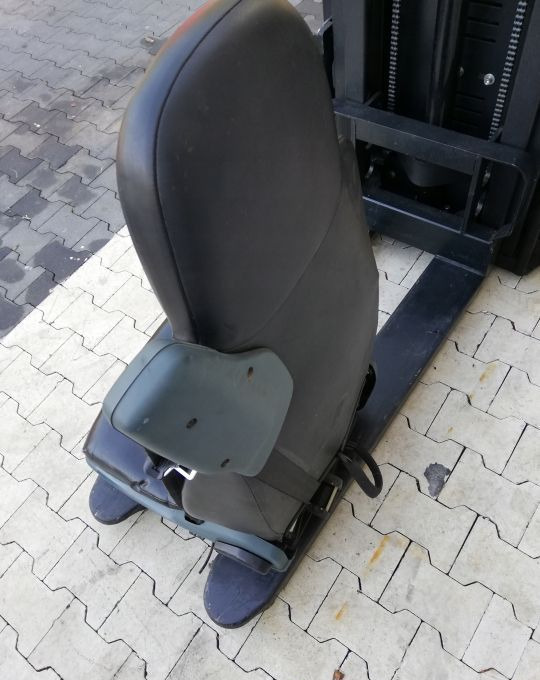 FOTEL KIEROWCY DAF XF CF LF - Banco: foto 4 FOTEL KIEROWCY DAF XF CF LF - Banco: foto 4