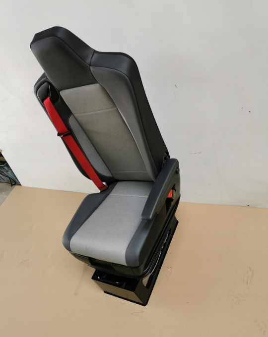 FOTEL RENAULT RANGE T GAMA PRAWY NOWY PNEUMATYCZNY - Banco para Camião: foto 2 FOTEL RENAULT RANGE T GAMA PRAWY NOWY PNEUMATYCZNY - Banco para Camião: foto 2