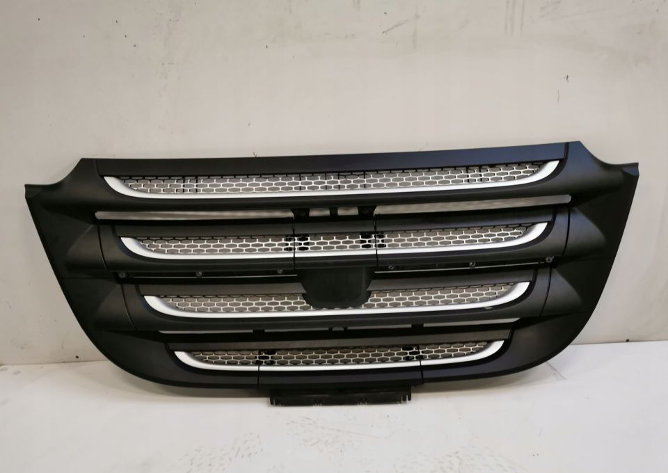GRILL ATRAPA DAF XF 106 lift ORYGINAŁ 2048272 - Grade radiador para Camião: foto 1 GRILL ATRAPA DAF XF 106 lift ORYGINAŁ 2048272 - Grade radiador para Camião: foto 1