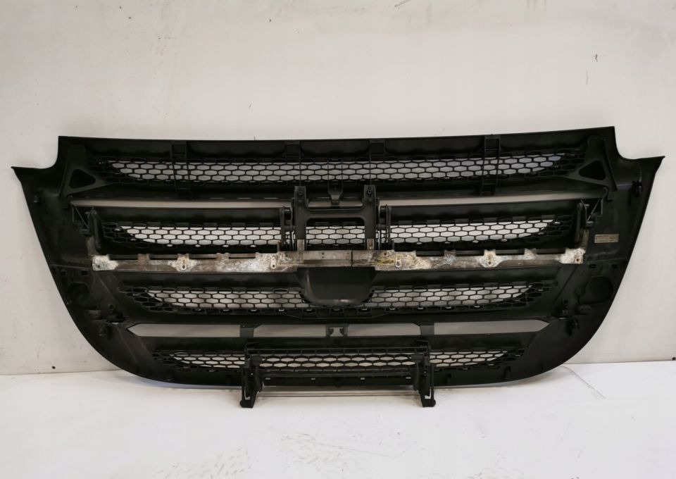 GRILL ATRAPA DAF XF 106 lift ORYGINAŁ 2048272 - Grade radiador para Camião: foto 5 GRILL ATRAPA DAF XF 106 lift ORYGINAŁ 2048272 - Grade radiador para Camião: foto 5