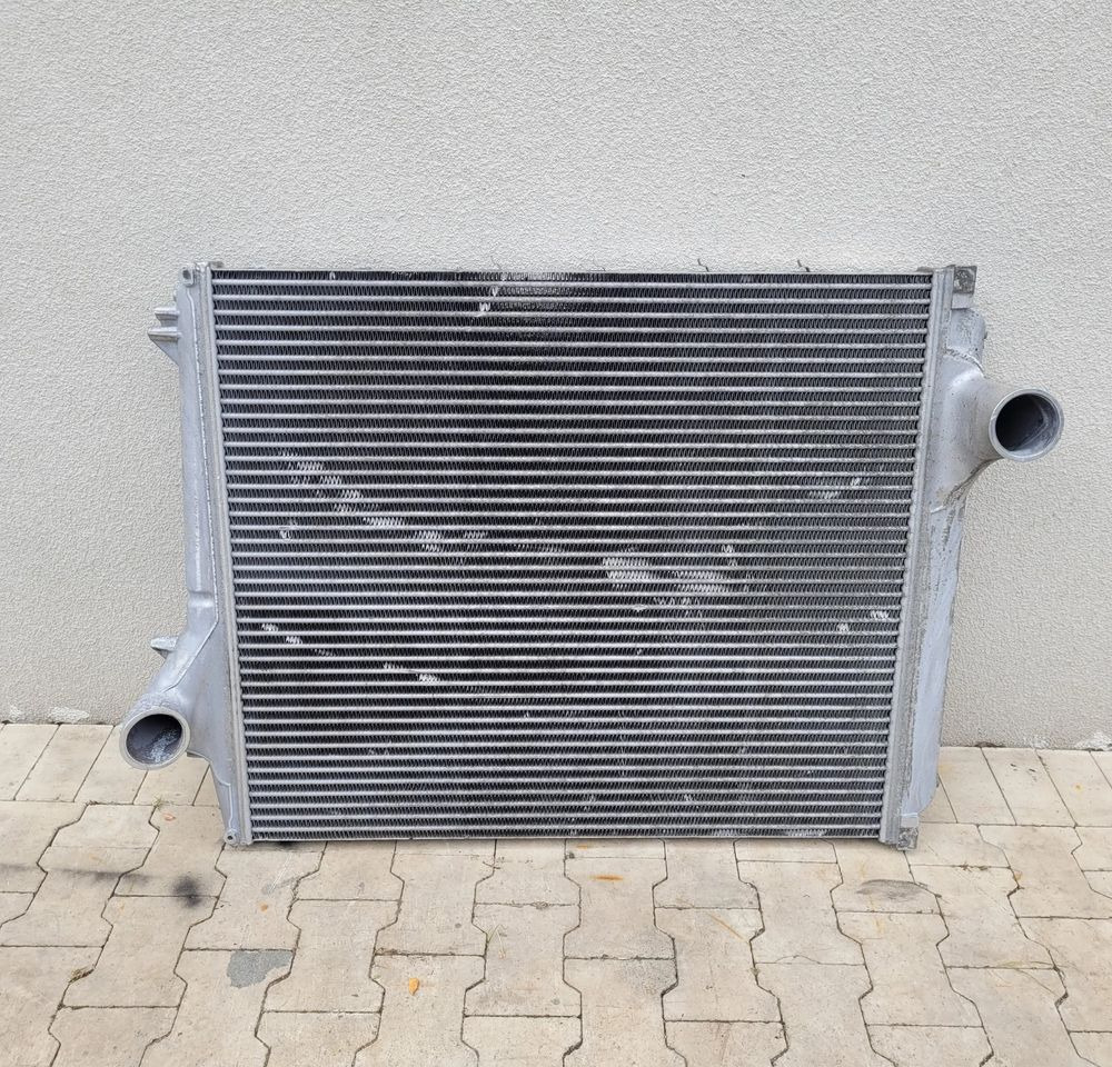 INTERCOOLER VOLVO FH4 RENAULT RANGE T 21631996 ORYGINAŁ CHWALIM116 - Intercooler para Camião: foto 1 INTERCOOLER VOLVO FH4 RENAULT RANGE T 21631996 ORYGINAŁ CHWALIM116 - Intercooler para Camião: foto 1