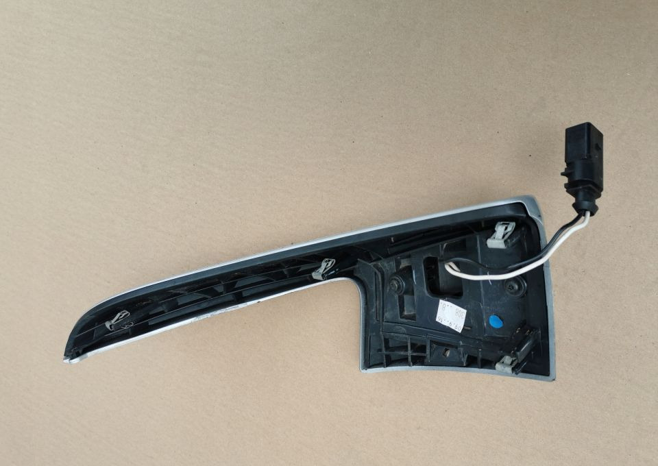 KIERUNKOWSKAZ VOLVO FM 82462033 RH. E6. - Pisca para Camião: foto 2 KIERUNKOWSKAZ VOLVO FM 82462033 RH. E6. - Pisca para Camião: foto 2