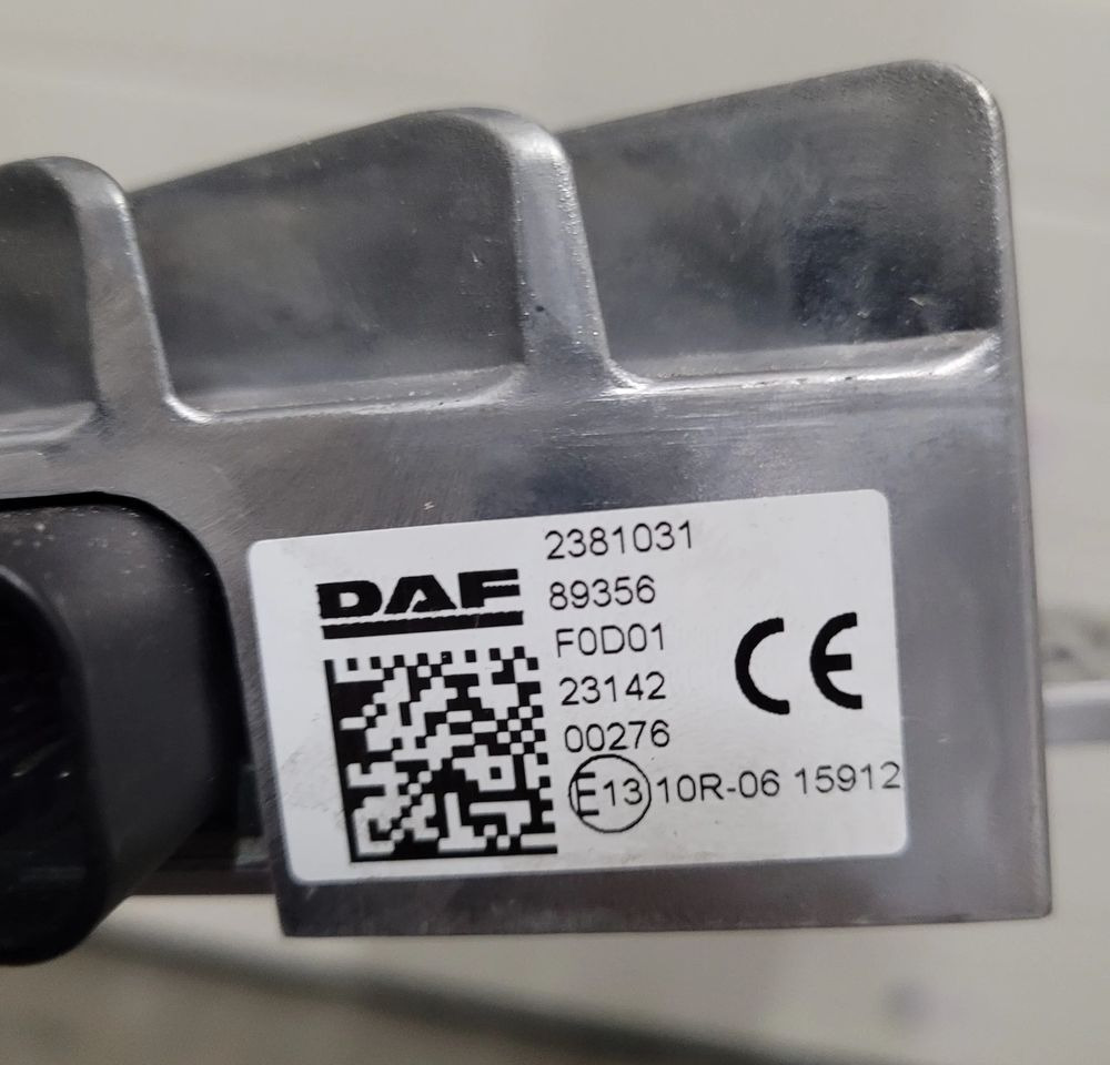 KOMPUTER STEROWNIK DAF 2381031 CHWALIM116 - Sistema elétrico para Camião: foto 2 KOMPUTER STEROWNIK DAF 2381031 CHWALIM116 - Sistema elétrico para Camião: foto 2