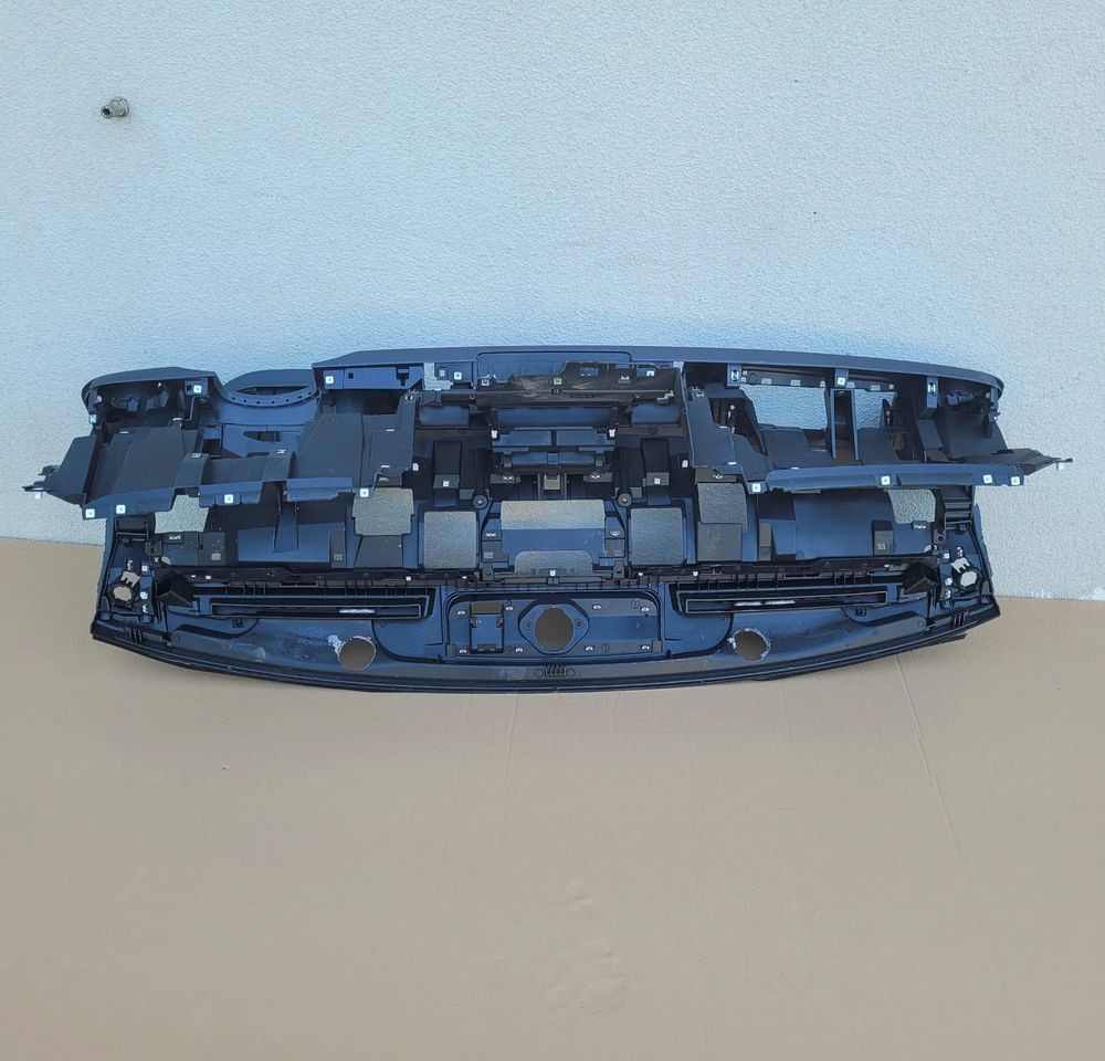 KONSOLA MERCEDES SPRINTER W910 W907 - Painel de instrumentos para Camião: foto 4 KONSOLA MERCEDES SPRINTER W910 W907 - Painel de instrumentos para Camião: foto 4