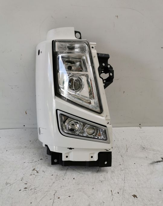 LAMPA GARNEK OKULAR VOLVO FH 13 - Farol dianteira: foto 1 LAMPA GARNEK OKULAR VOLVO FH 13 - Farol dianteira: foto 1