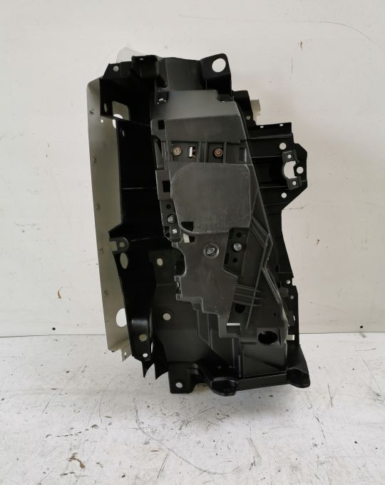 LAMPA GARNEK OKULAR VOLVO FH 13 - Farol dianteira para Camião: foto 2 LAMPA GARNEK OKULAR VOLVO FH 13 - Farol dianteira para Camião: foto 2