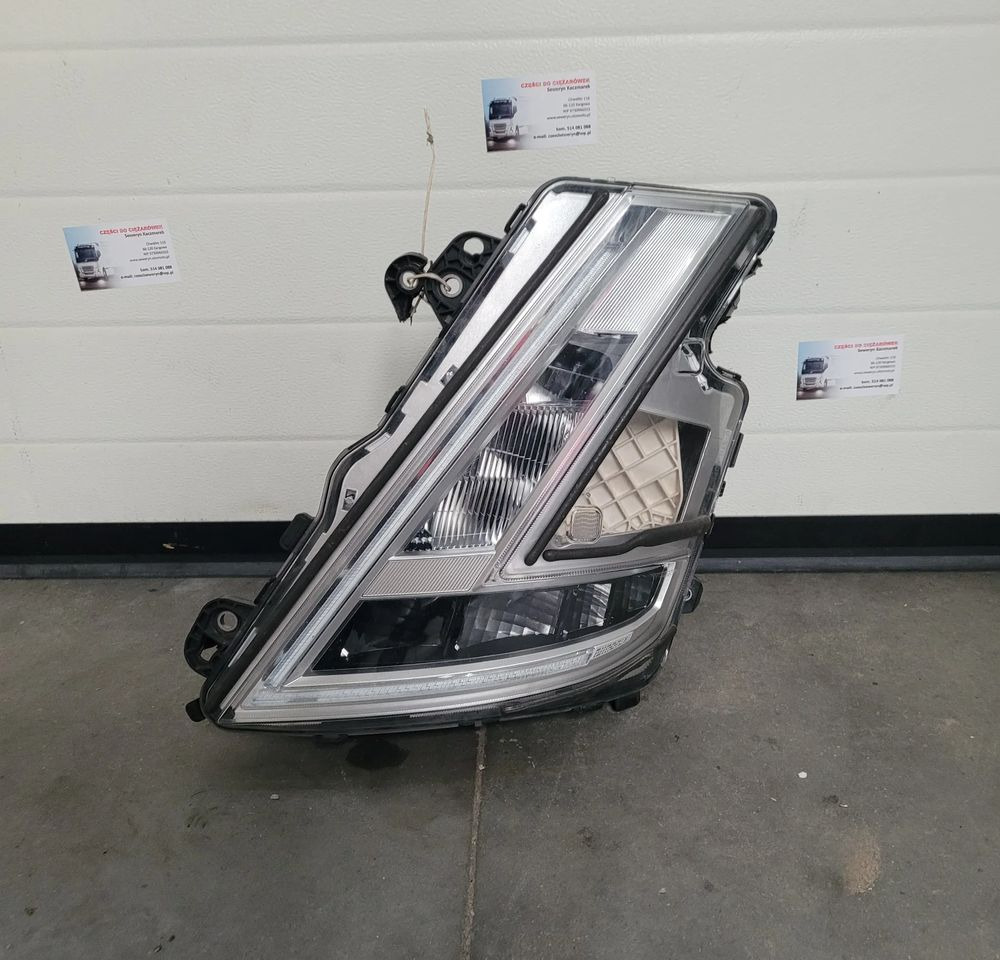 LAMPA LED LH. VOLVO FH5 23752680 ORYGINAŁ CHWALIM116 - Iluminação para Camião: foto 1 LAMPA LED LH. VOLVO FH5 23752680 ORYGINAŁ CHWALIM116 - Iluminação para Camião: foto 1