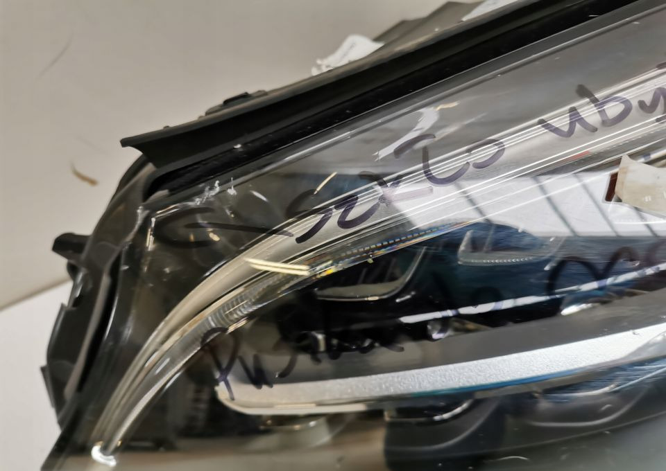 LAMPA MERCEDES C KLASA A2059065906 LIFT LEWA - Farol dianteira para Camião: foto 2 LAMPA MERCEDES C KLASA A2059065906 LIFT LEWA - Farol dianteira para Camião: foto 2
